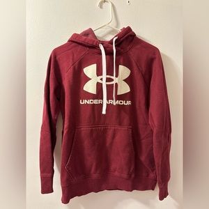 Small underarmour sweatshirt